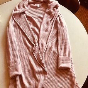 Leith curved hem rubbed soft pink cardigan